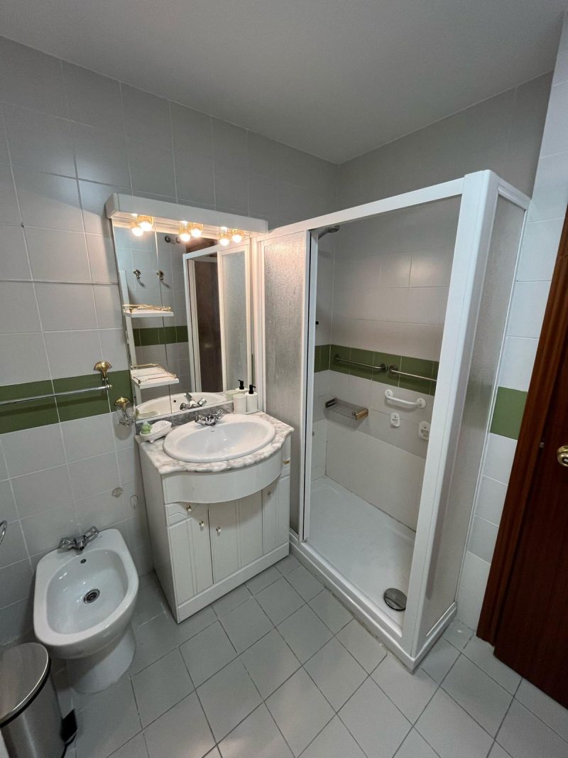 Room for Rent at Calle de Marcelina, 2-01