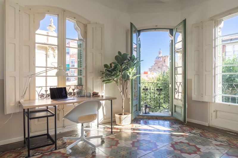 Comerc5 Espaciosa habitación doble con ventanal