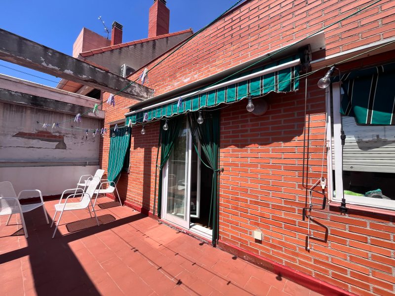 Room for Rent at Calle de Marcelina, 2-01