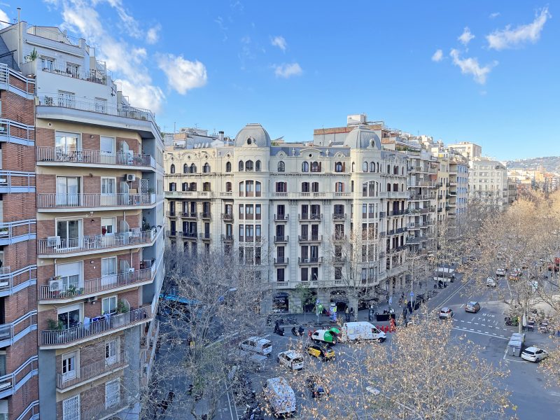 Urgell6 Habitación doble con vestidor anexo