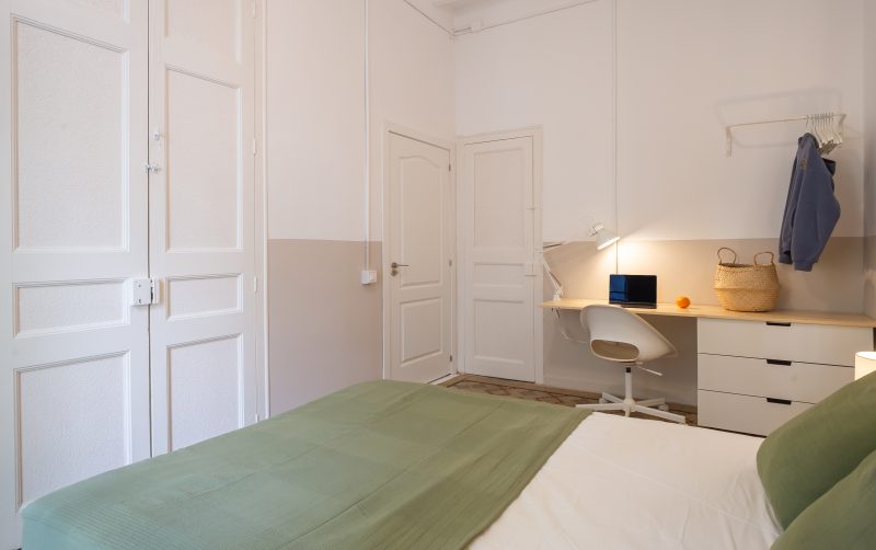 Pascual3 Habitación luminosa con balcón privado