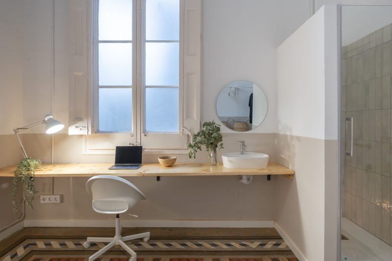 Claris8 Habitación doble amplia con ducha y lavabo privados