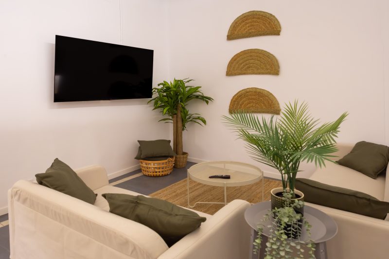 Born 8 · Enorme habitación doble