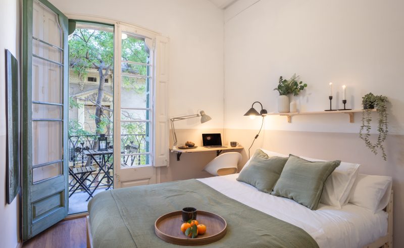 Comerc3 Habitación amplia con balcón y vistas