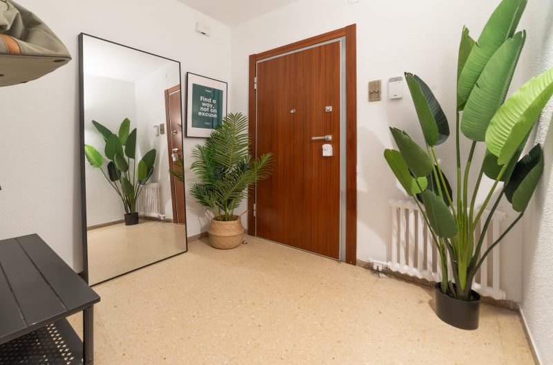 Garcilaso4 Bright double room with balcony