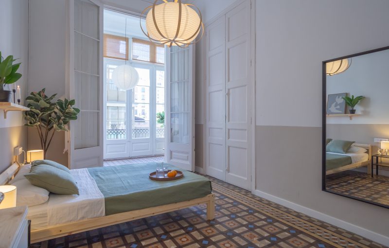 Claris5 Habitación doble con galería en el Eixample