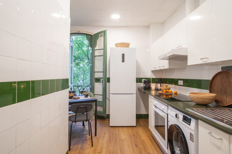 Comerc3 Habitación amplia con balcón y vistas