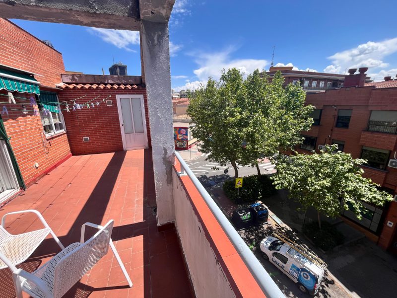 Room for Rent at Calle de Marcelina, 2-04
