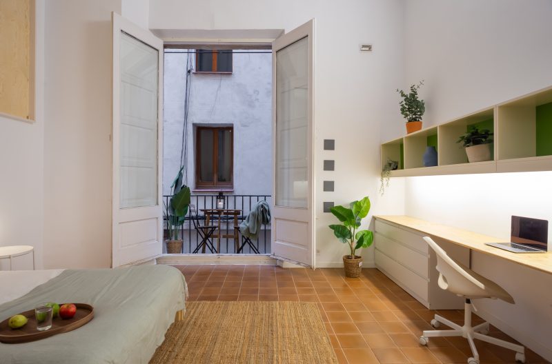 Born 8 · Enorme habitación doble
