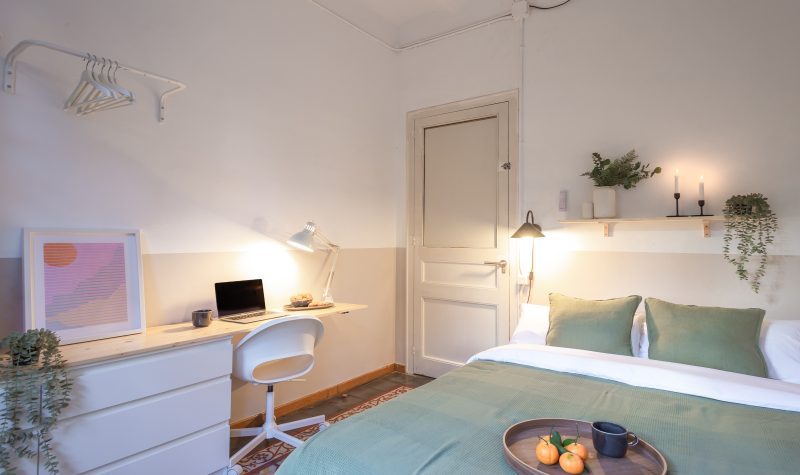 Comerc1 Amplia habitación doble con balcón