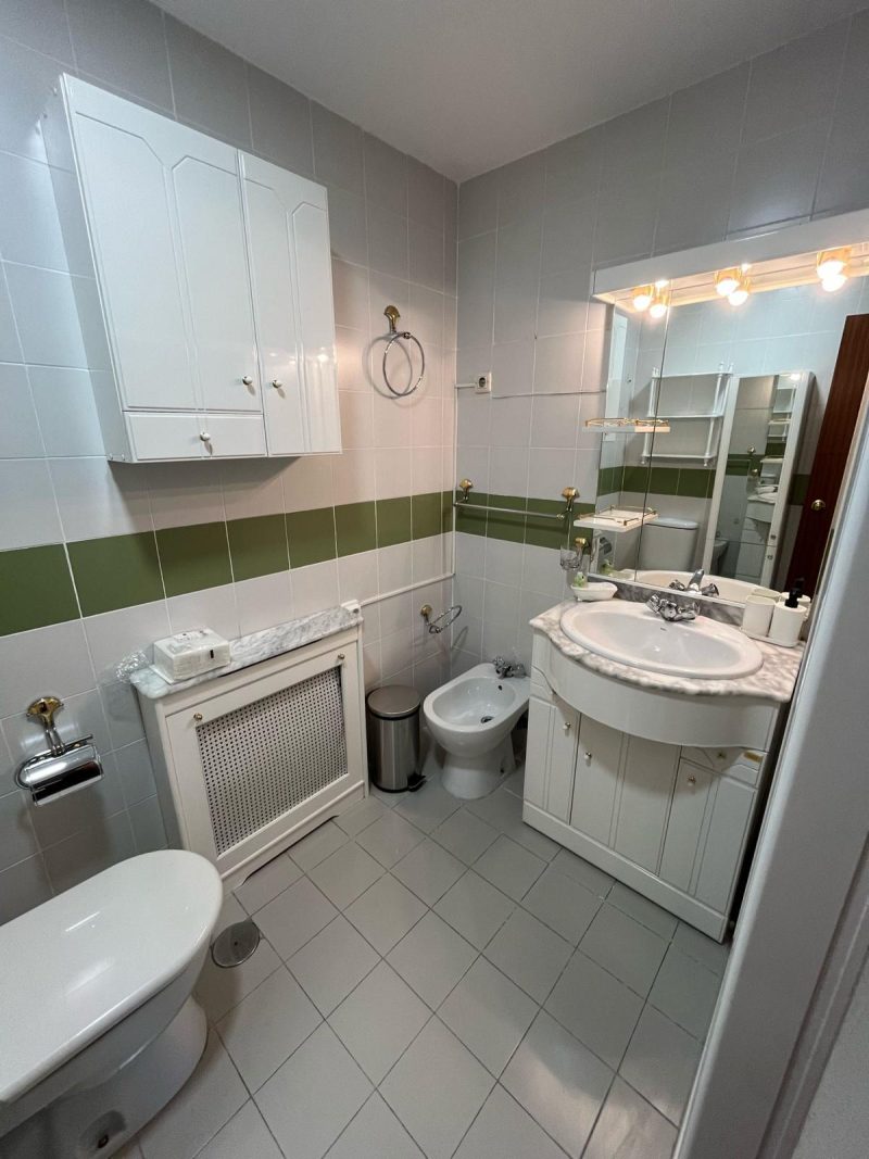 Room for Rent at Calle de Marcelina, 2-01