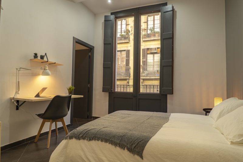 Ferran3 Suite con balcón y baño privado