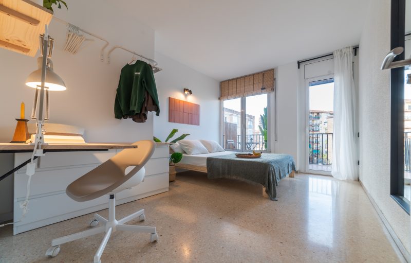 Garcilaso3 Bright double room with terrace