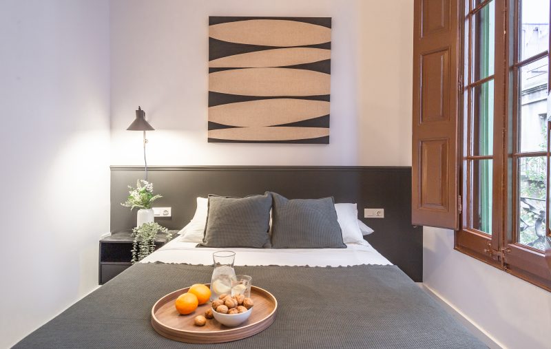 Escorial102 Habitación doble con almacenaje en Gràcia